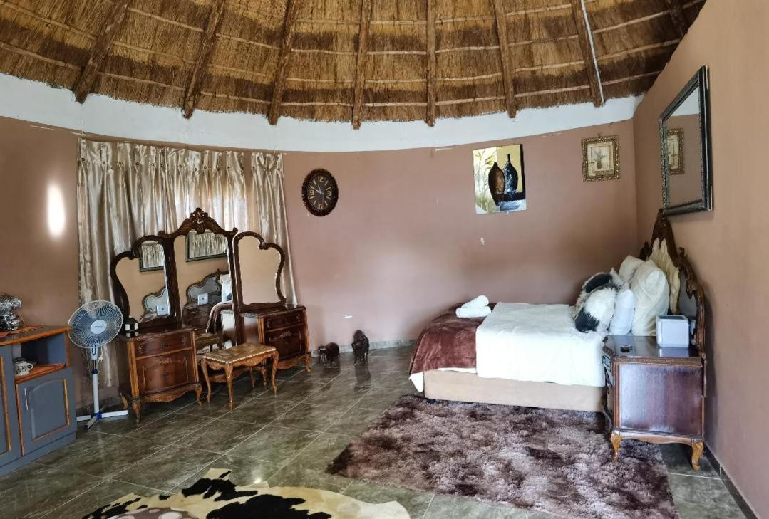 The Round House Apartment Manguzi Exterior photo